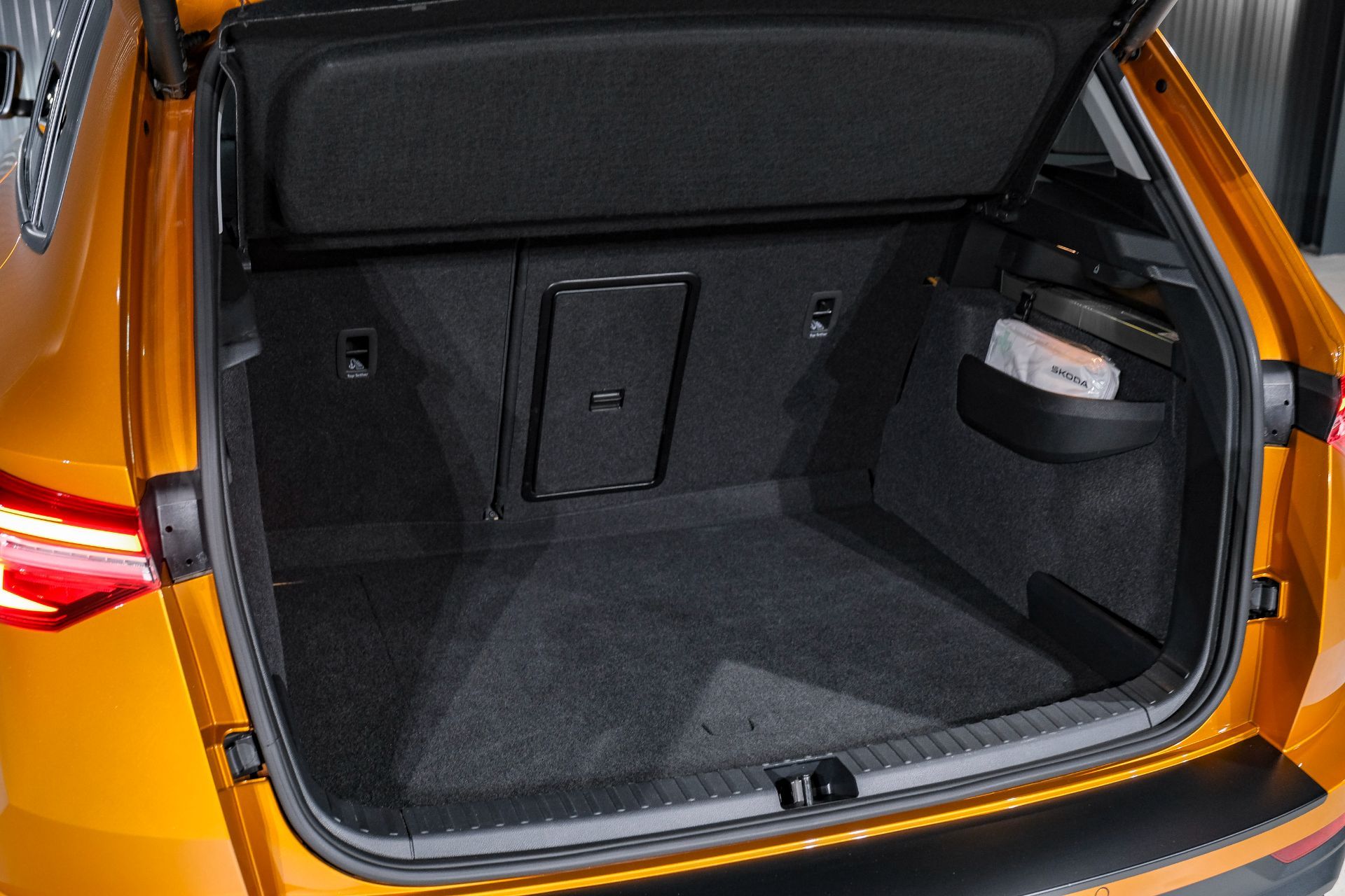 SKODA Karoq 1.5 TSI Fresh DSG-image-23
