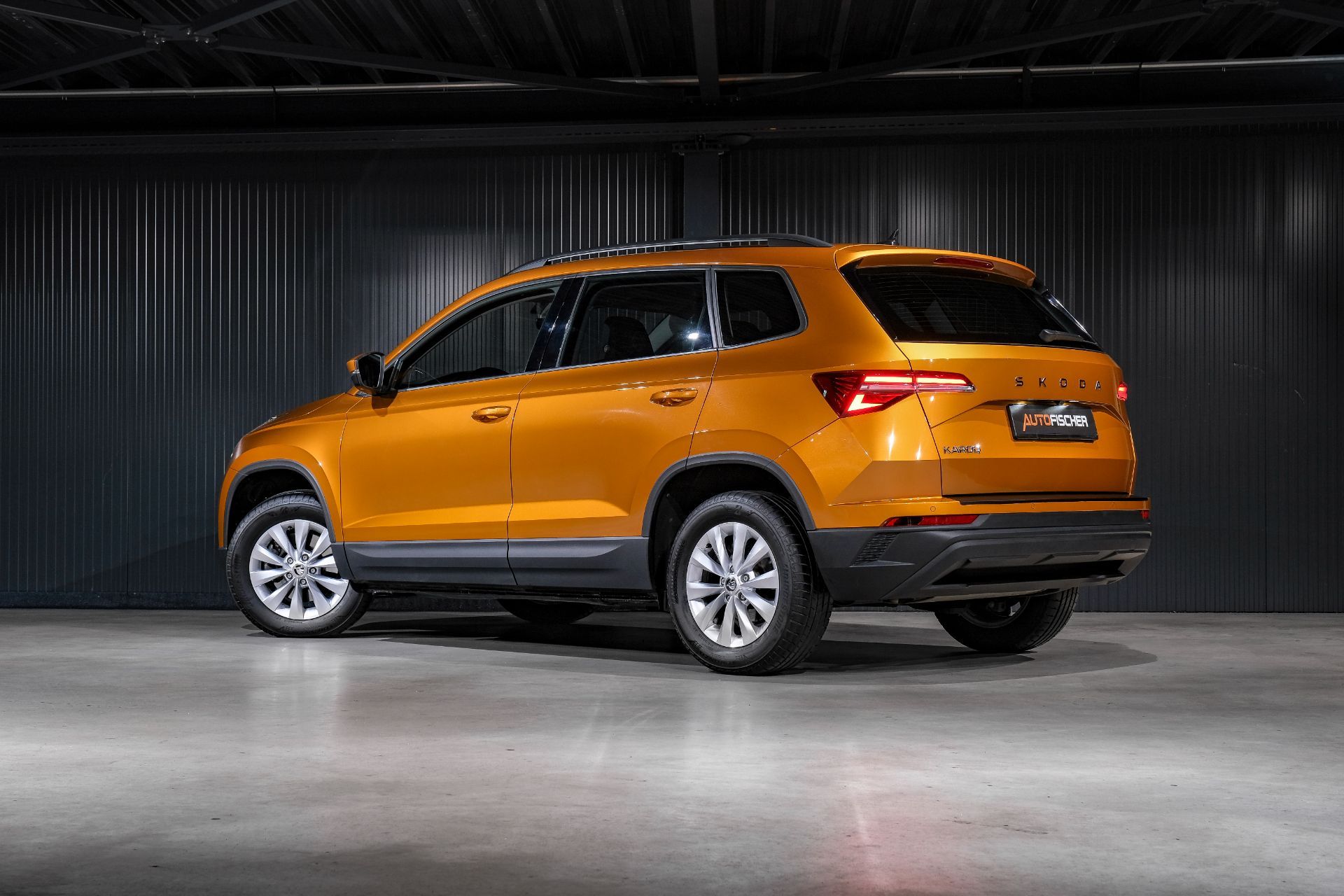 SKODA Karoq 1.5 TSI Fresh DSG-showroom-element-1