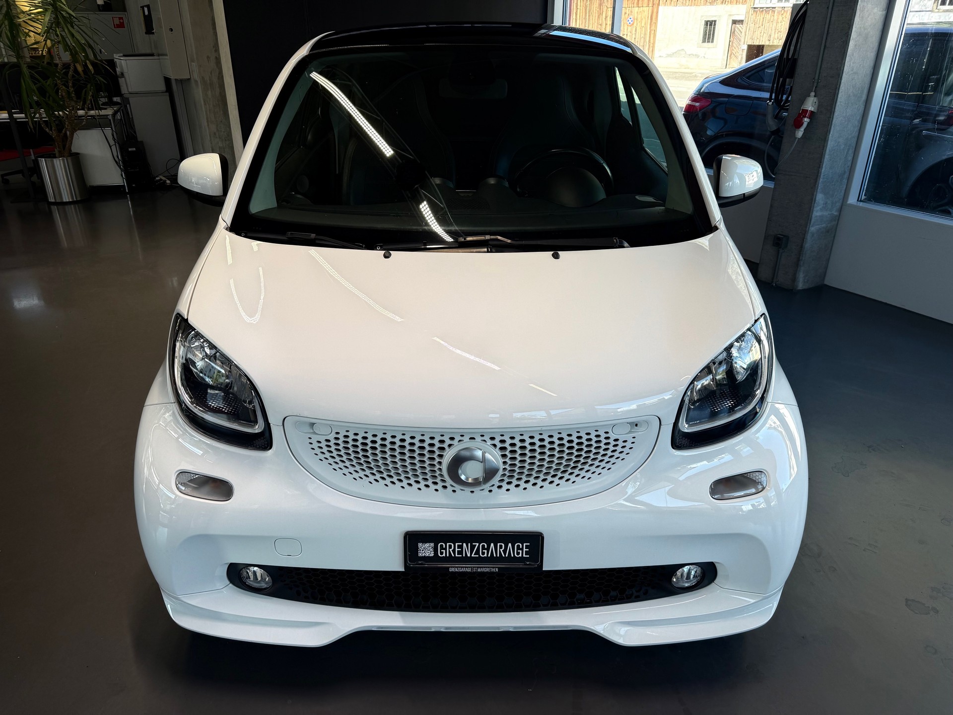 SMART fortwo Brabus Edition twinmatic-showroom-element-2