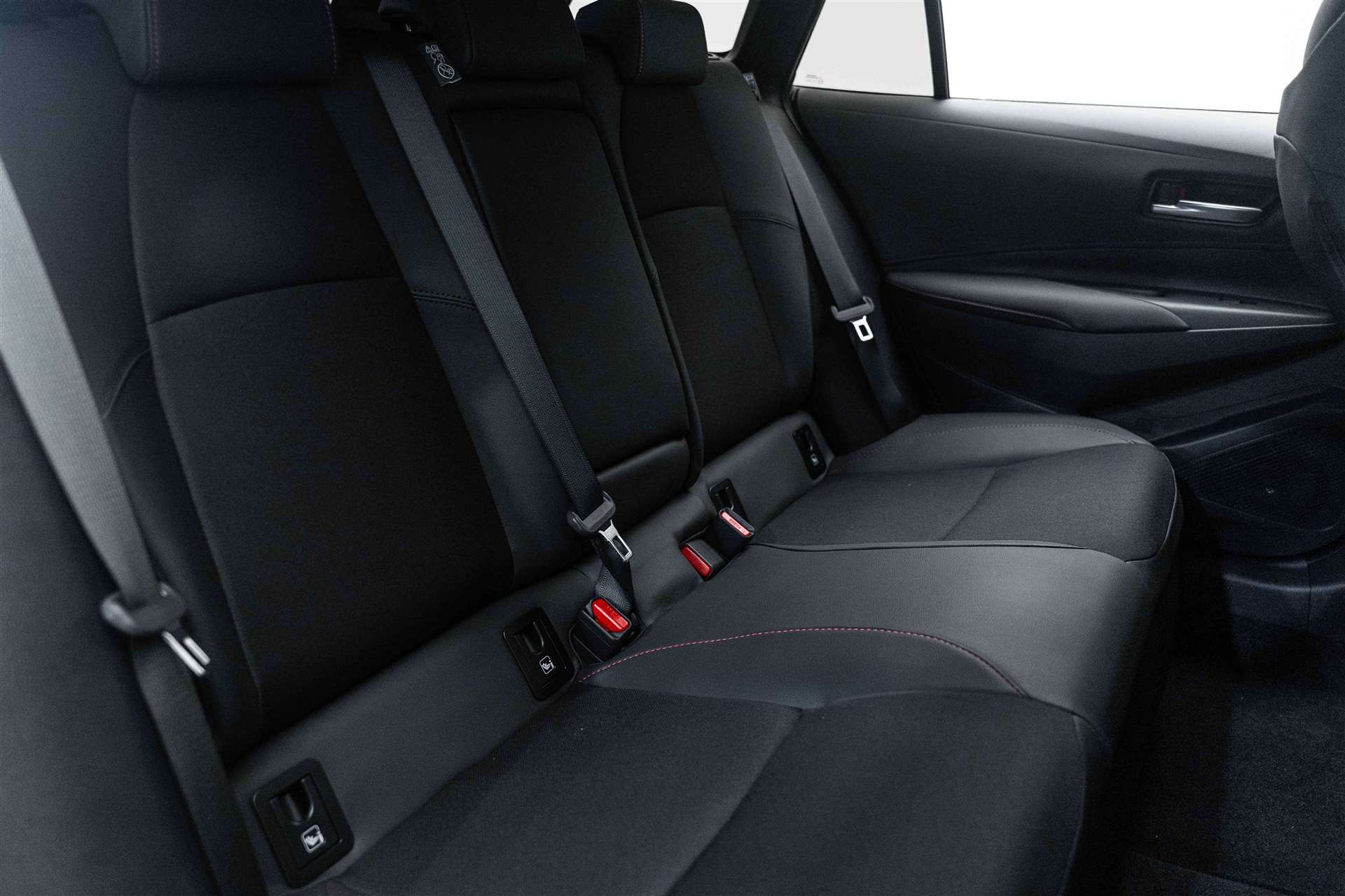 TOYOTA Corolla Touring Sports 2.0 HSD GR Sport e-CVT Automat-image-13