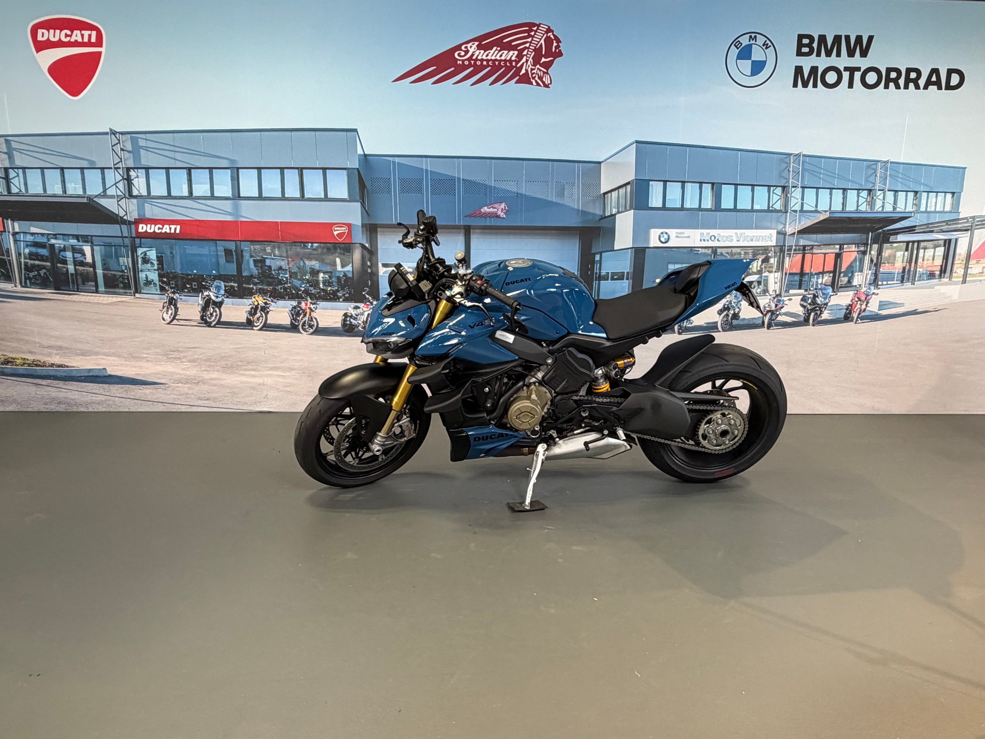 DUCATI Streetfighter V4 S-image-3