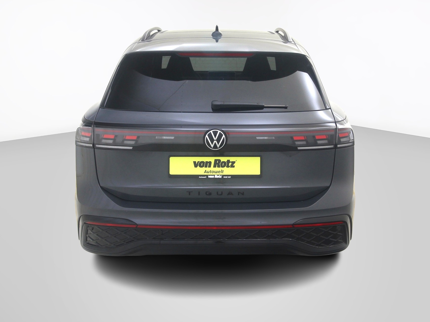 VW Tiguan 2.0 TSI R-Line 4motion-showroom-element-2