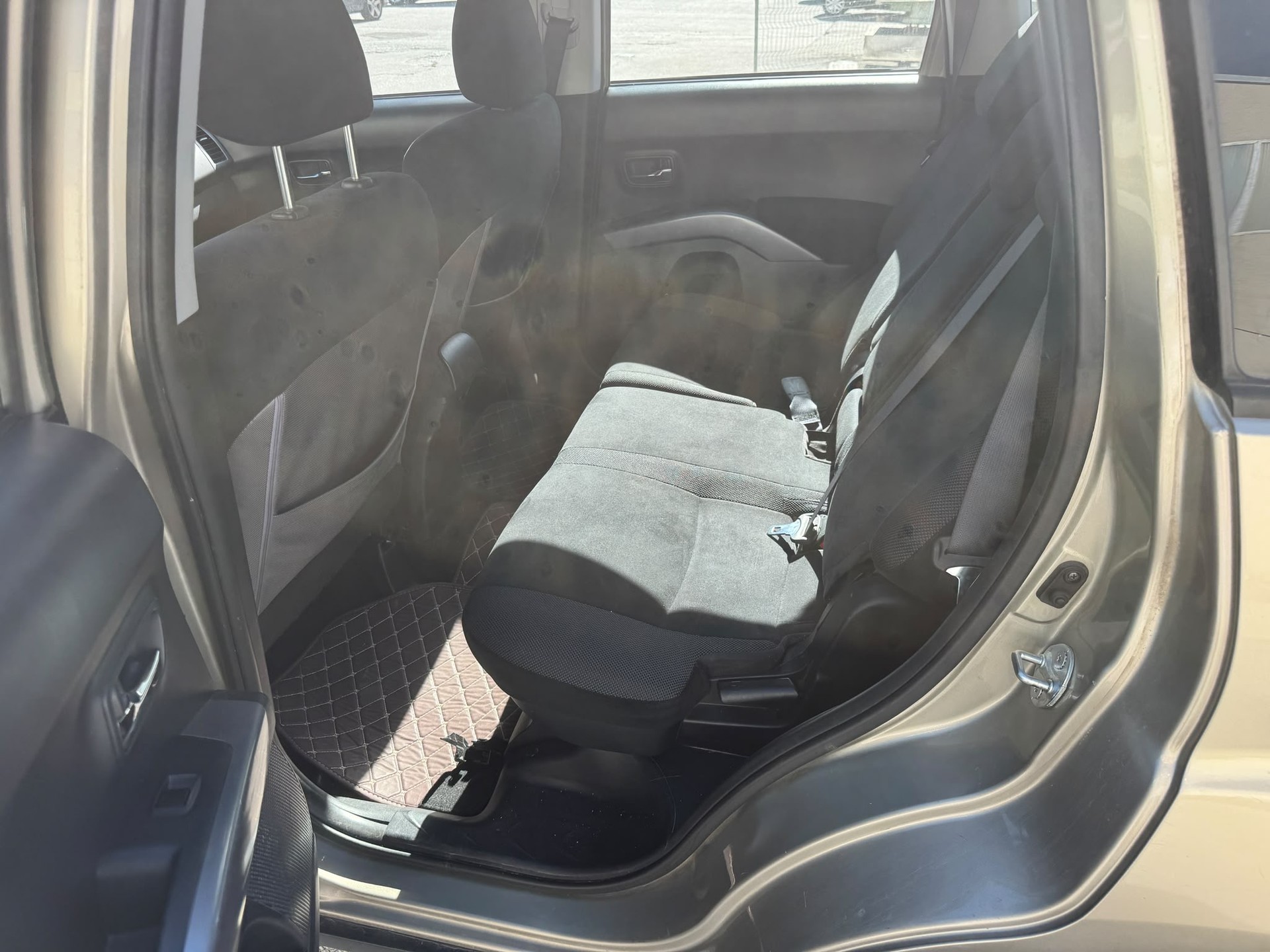 MITSUBISHI Outlander 2.0 DID Invite 4WD-image-8