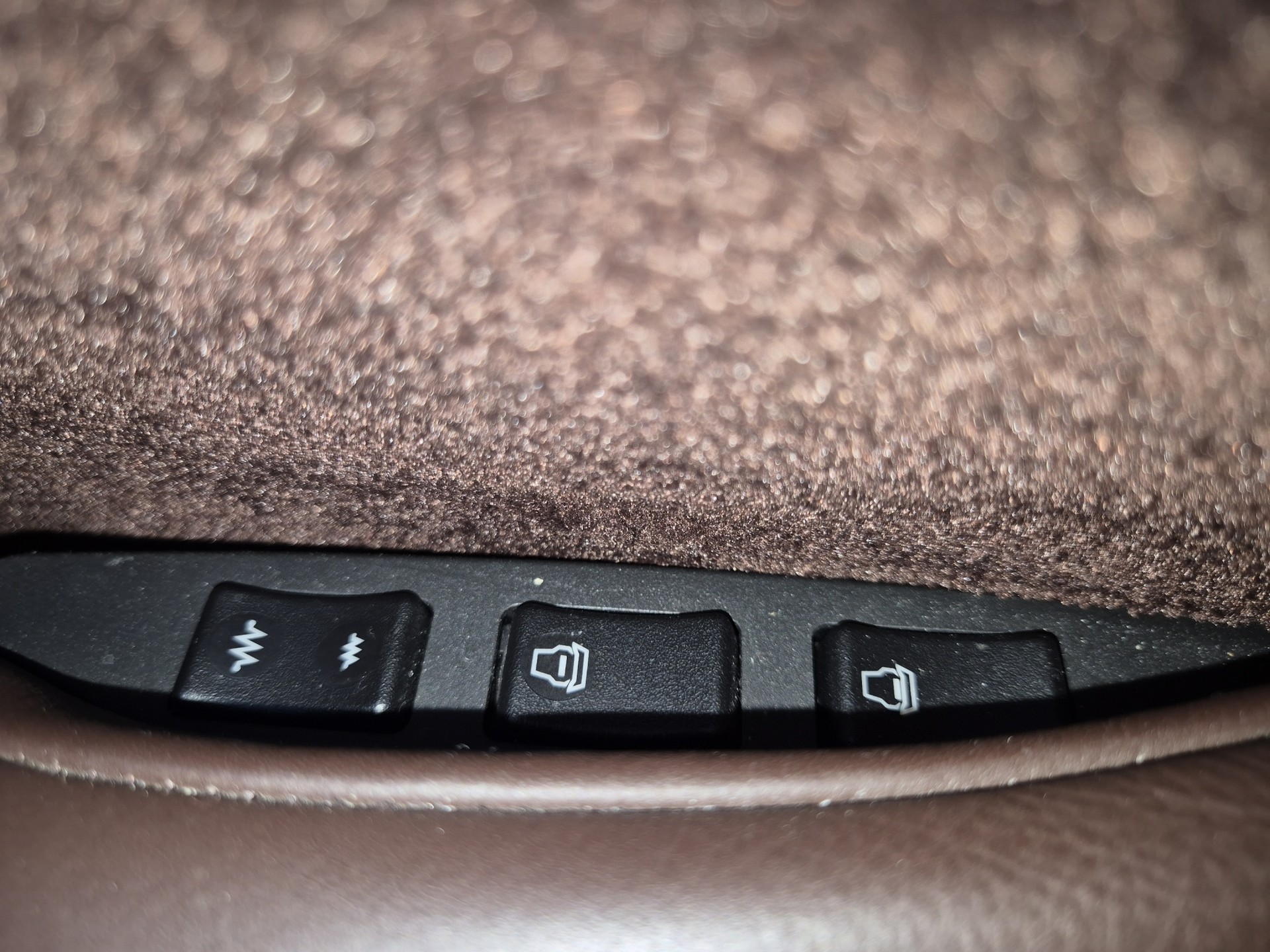 ASTON MARTIN DB9 Touchtronic 2-image-20