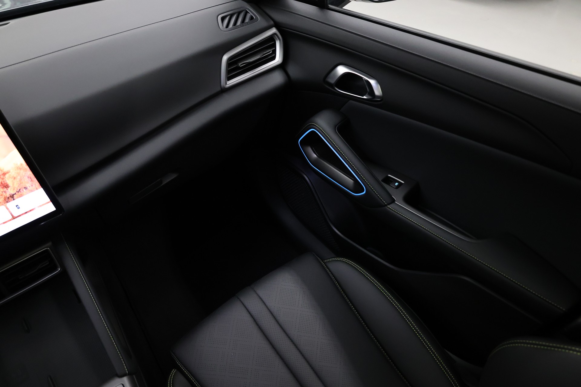 BYD Atto 2 Boost DM-i PHEV-image-16