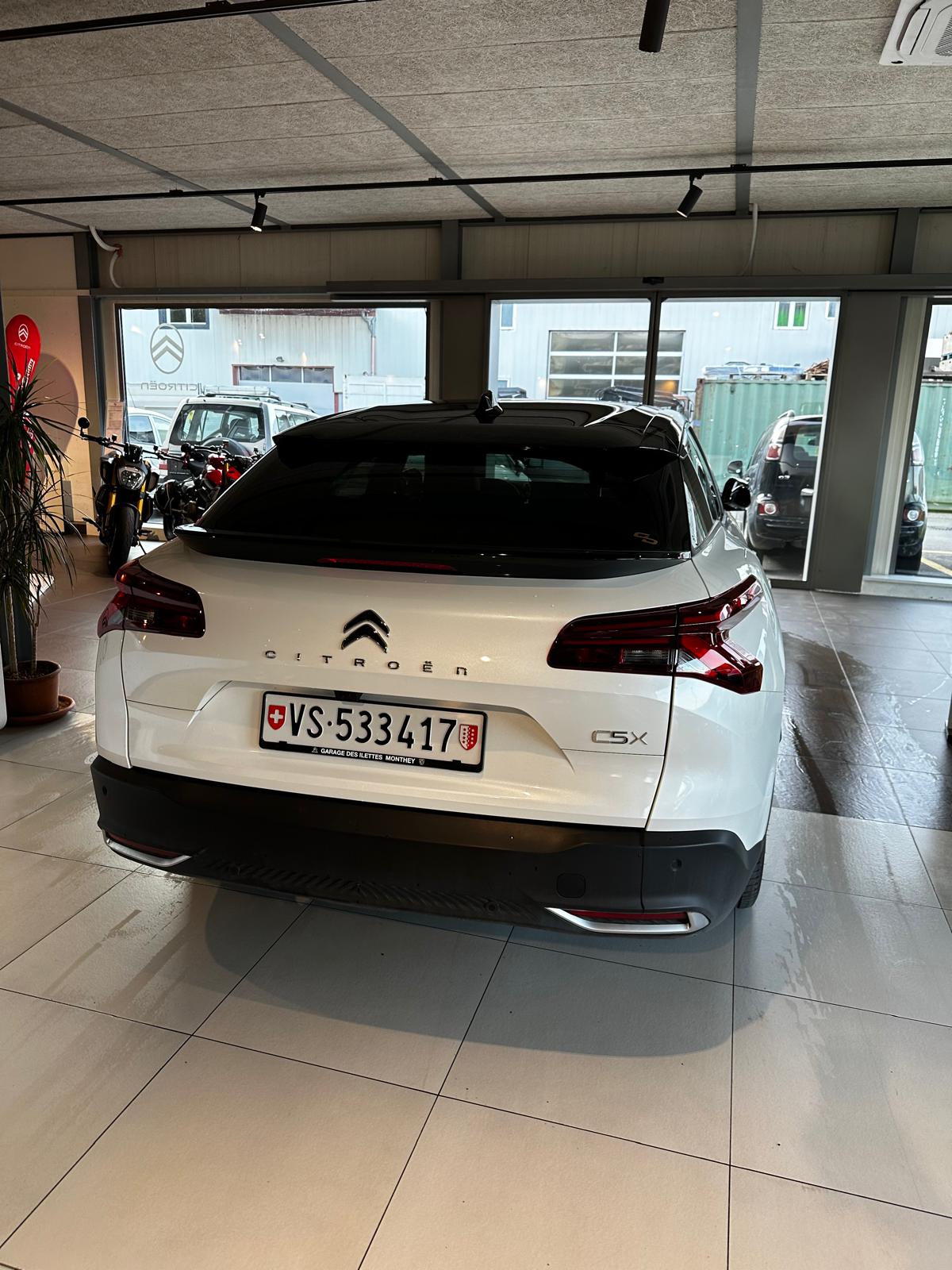 CITROEN C5 X 1.6i PHEV Shine Pack e-EAT8-showroom-element-3