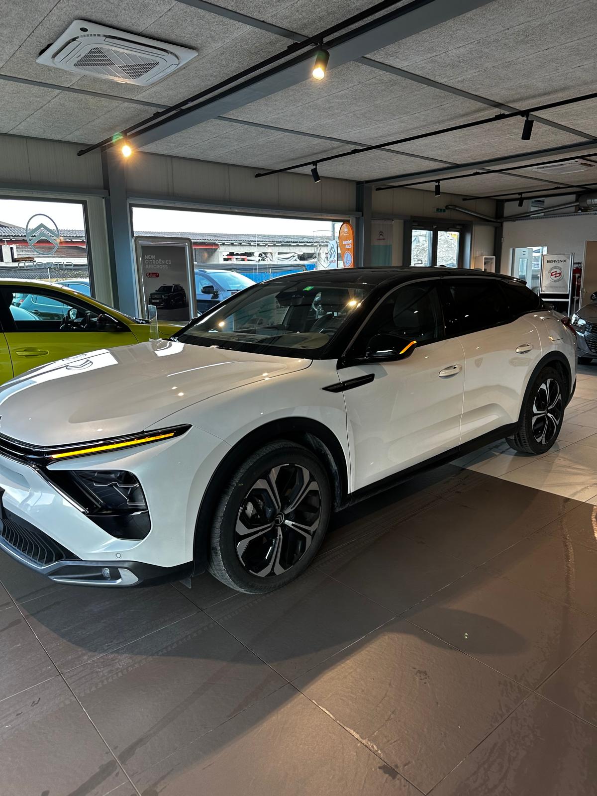 CITROEN C5 X 1.6i PHEV Shine Pack e-EAT8