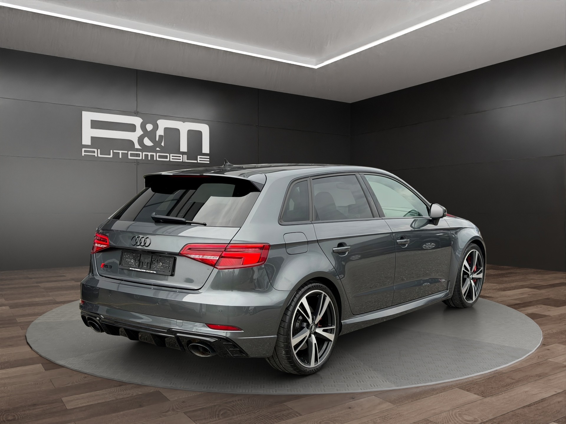 AUDI RS3 Sportback 2.5 TSI quattro S-tronic-showroom-element-3