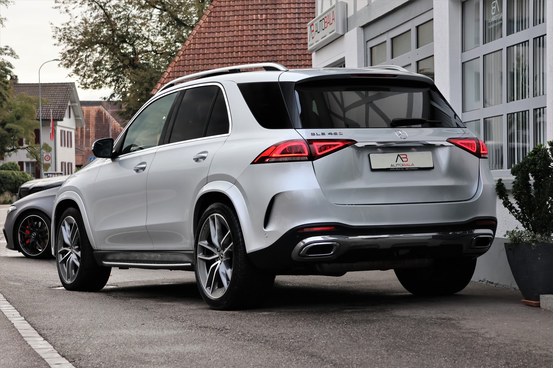 MERCEDES-BENZ GLE 450 4Matic AMG Line 9G-Tronic (CH) + 3.5T AHK-showroom-element-2