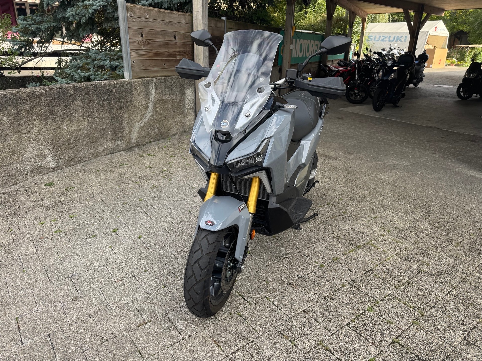 SYM ADX TG 400-image-1