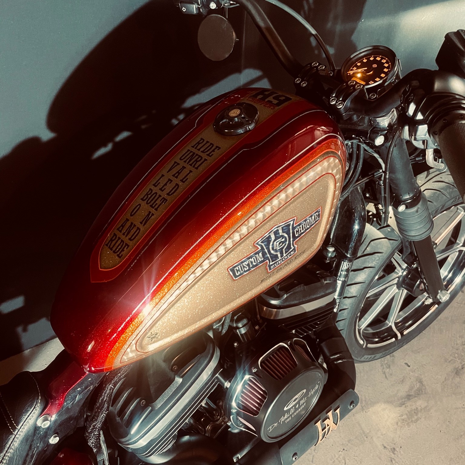 HARLEY-DAVIDSON XL 883 N Sportster Iron ABS-image-11