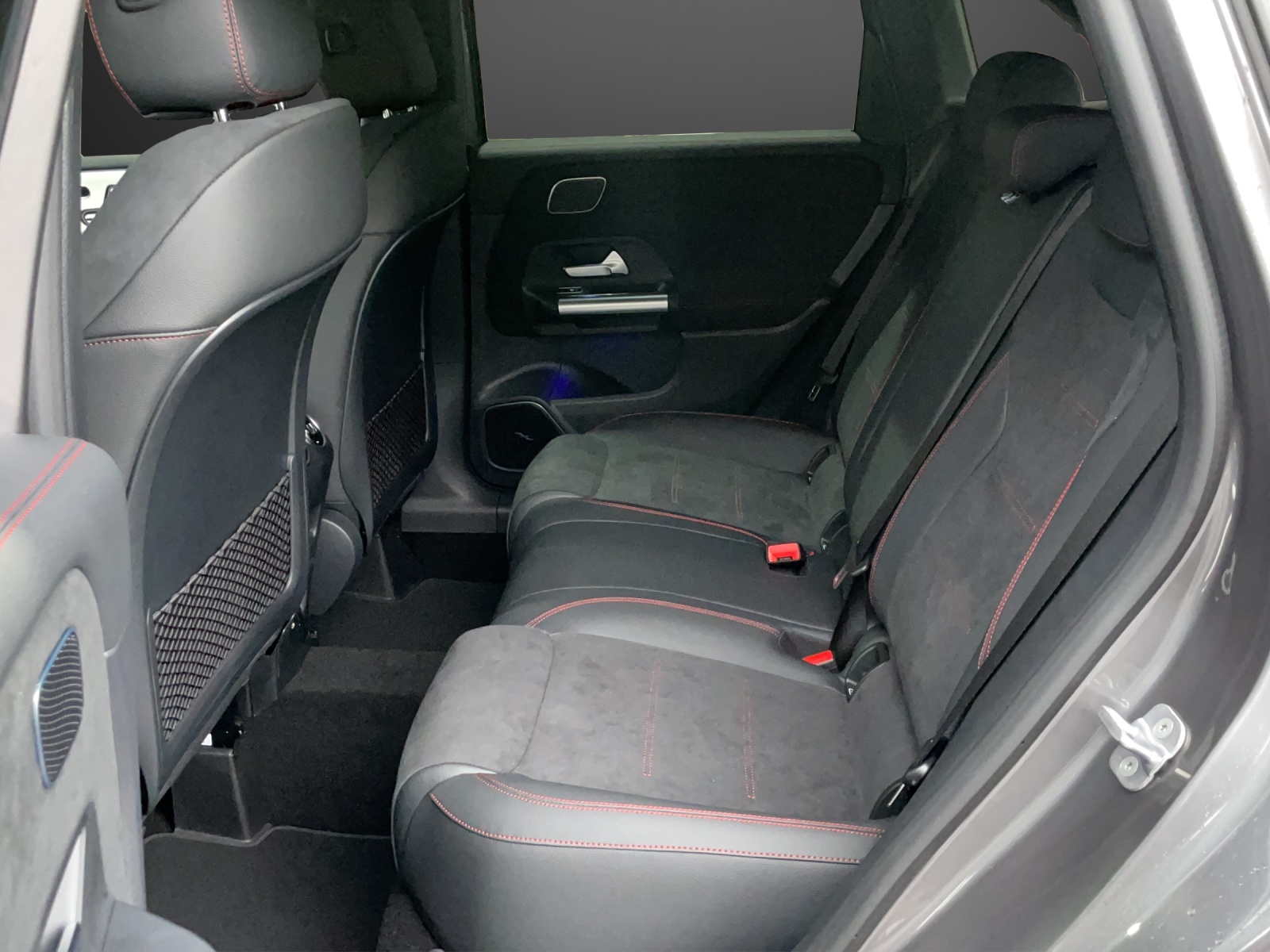 MERCEDES-BENZ B 200 7G-DCT-image-12