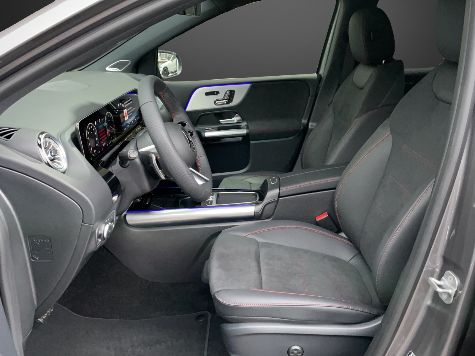 MERCEDES-BENZ B 200 7G-DCT-image-10