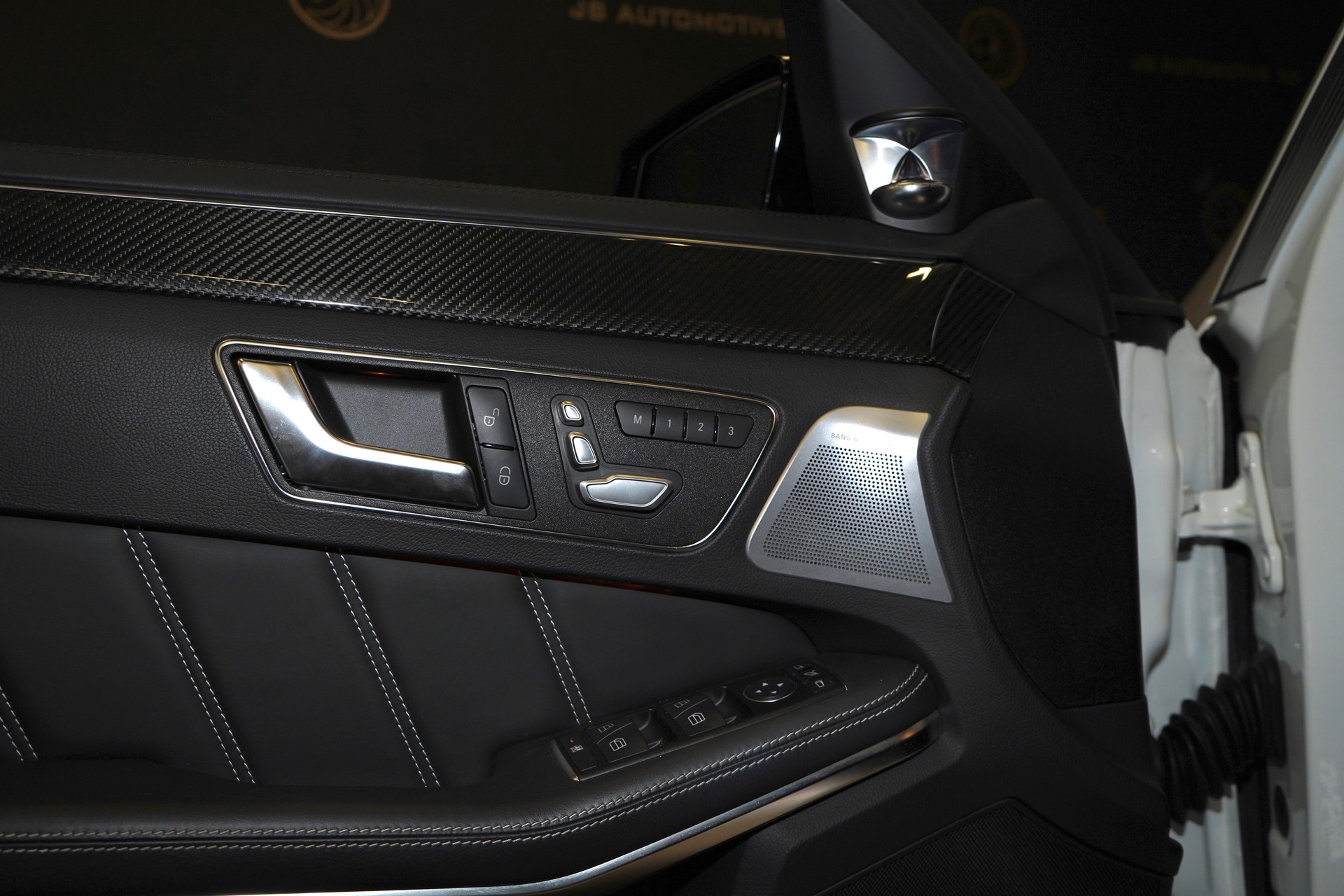 MERCEDES-BENZ E 63 AMG S 4Matic Speedshift-image-6