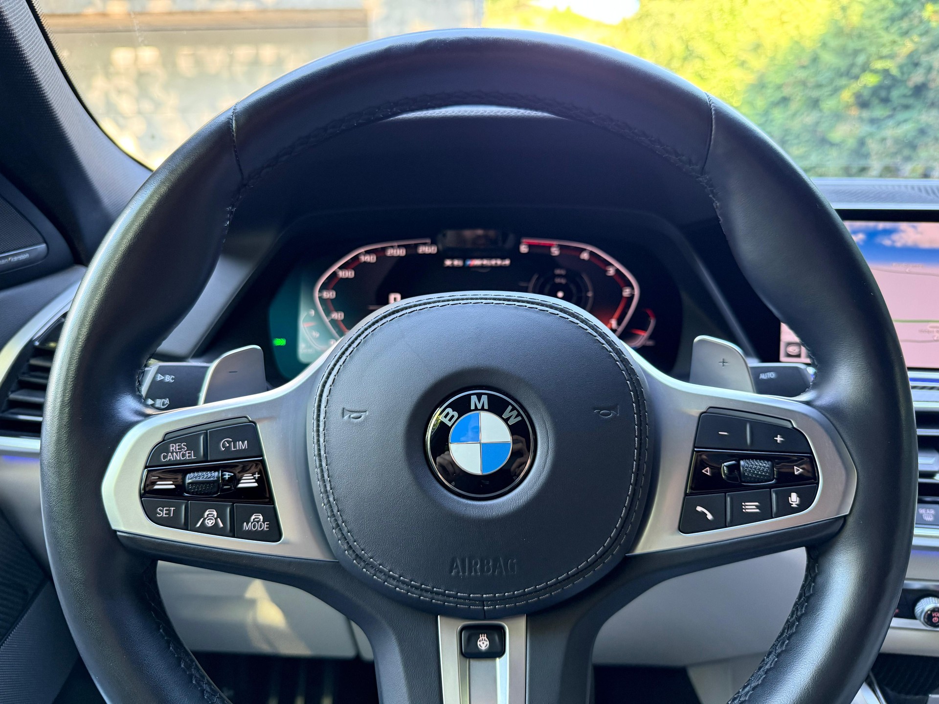 BMW X6 M50d-image-27