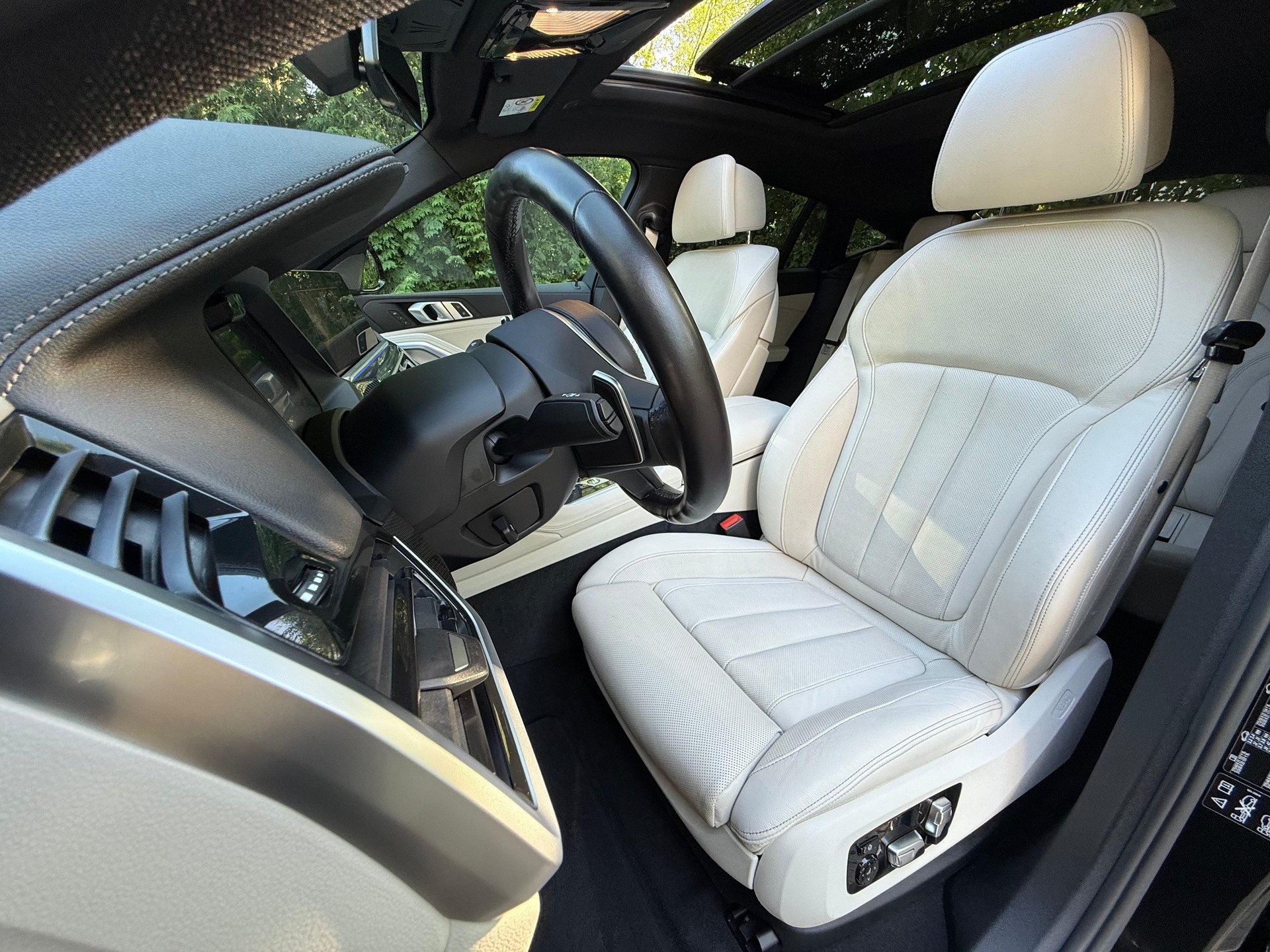 BMW X6 M50d-image-15