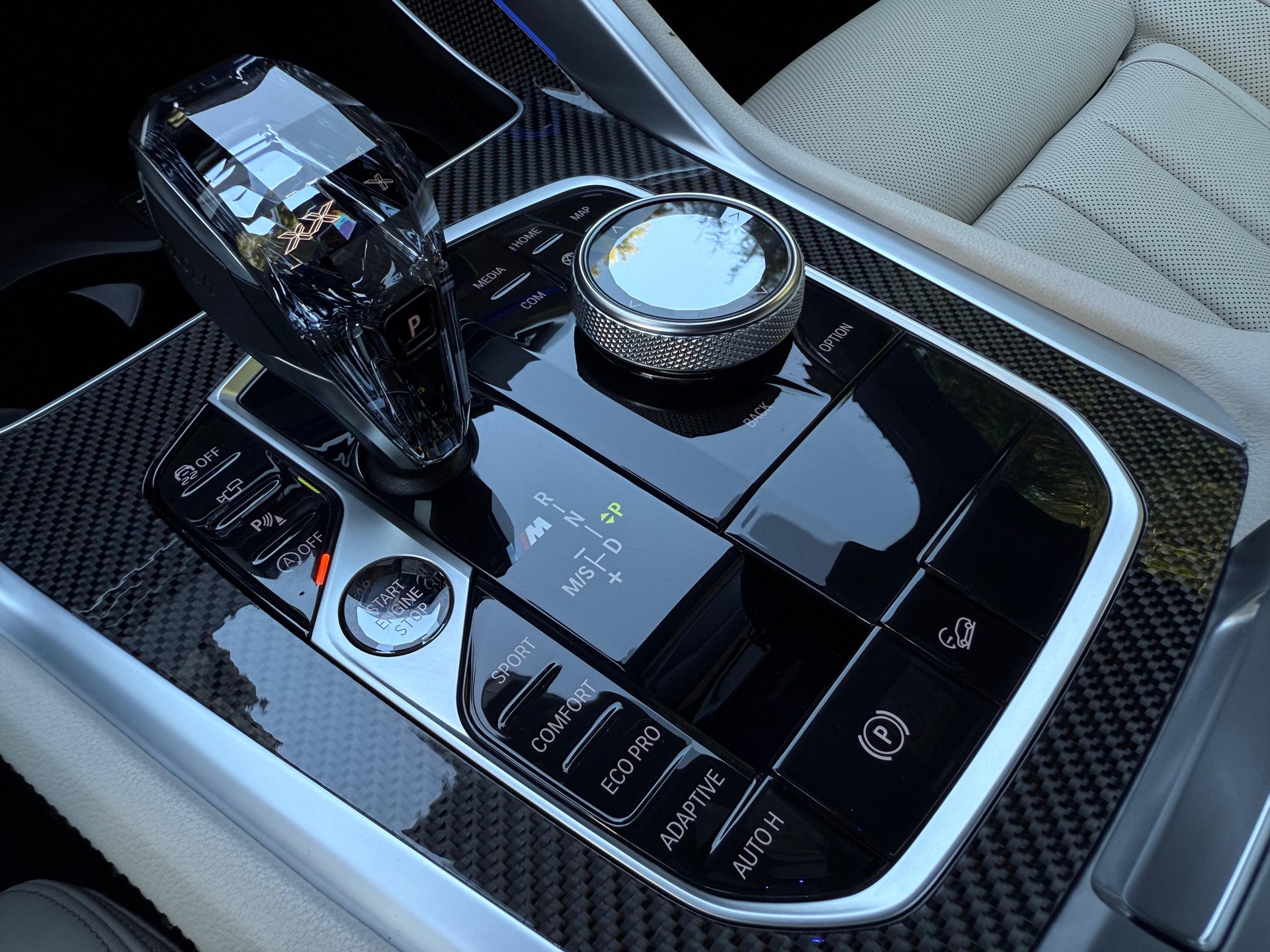 BMW X6 M50d-image-26