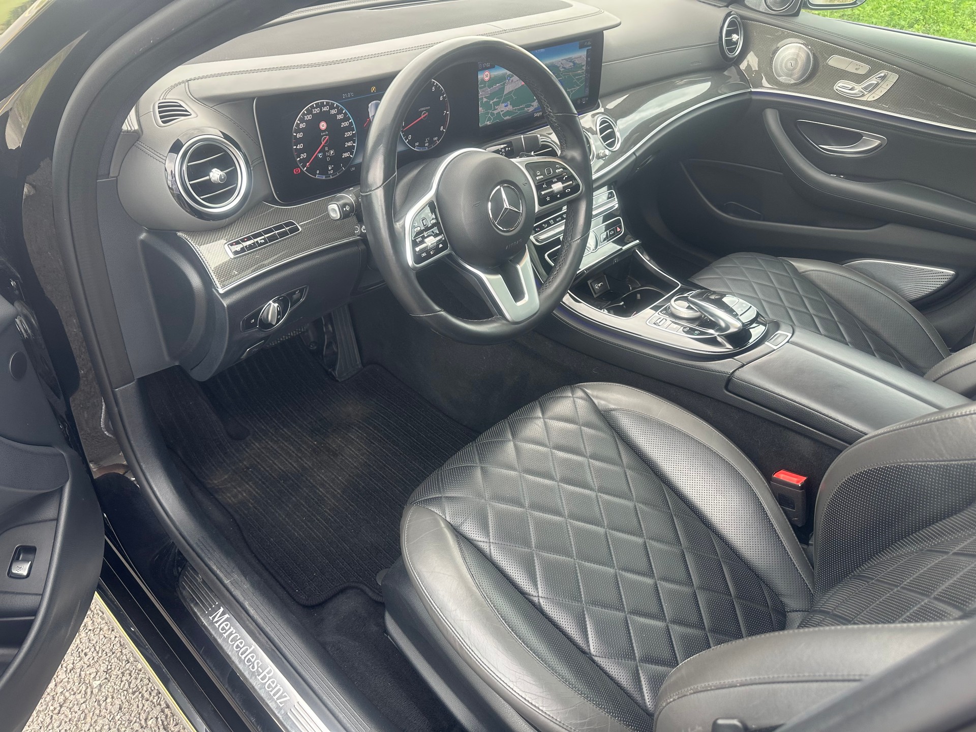 MERCEDES-BENZ E 450 Exclusive 4Matic 9G-Tronic-image-9