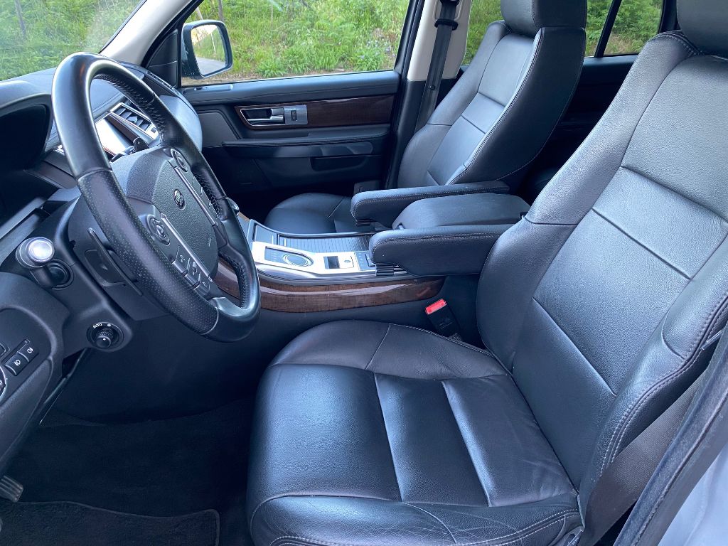LAND ROVER Range Rover Sport 3.0 TDV6 HSE Automatic-image-8