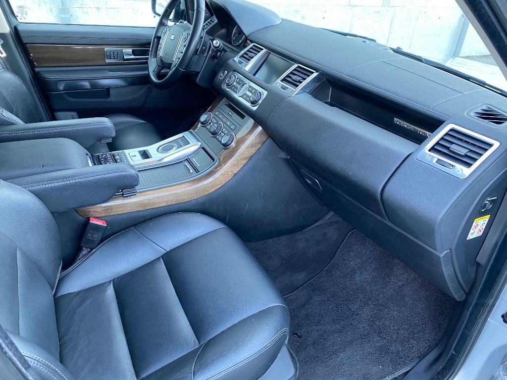 LAND ROVER Range Rover Sport 3.0 TDV6 HSE Automatic-image-4