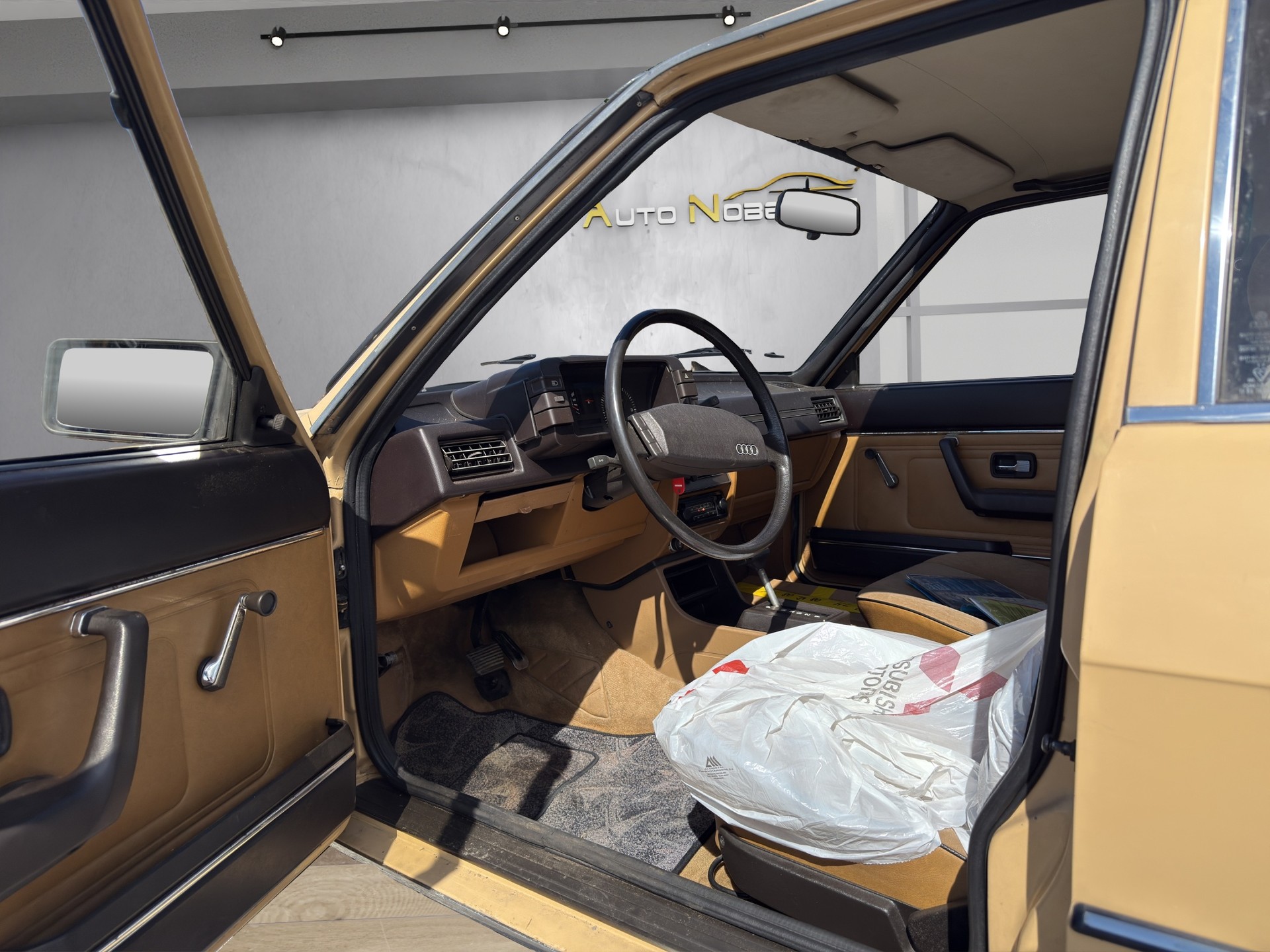 AUDI 80 1.6 CL/SC (LS)-image-8