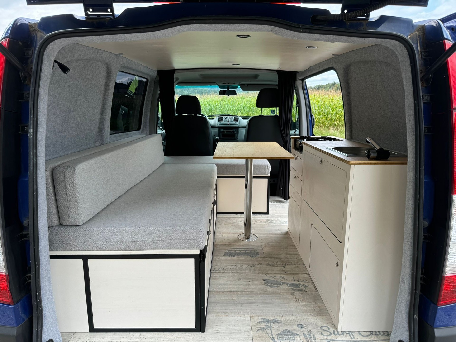 MERCEDES-BENZ Vito Saranda Beach-showroom-element-2