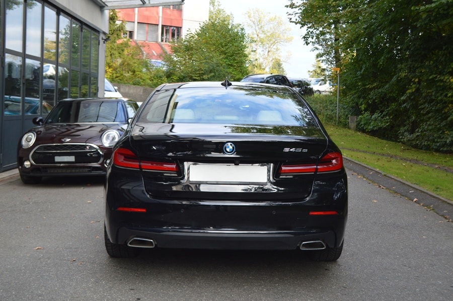 BMW 545e xDrive Steptronic-image-13