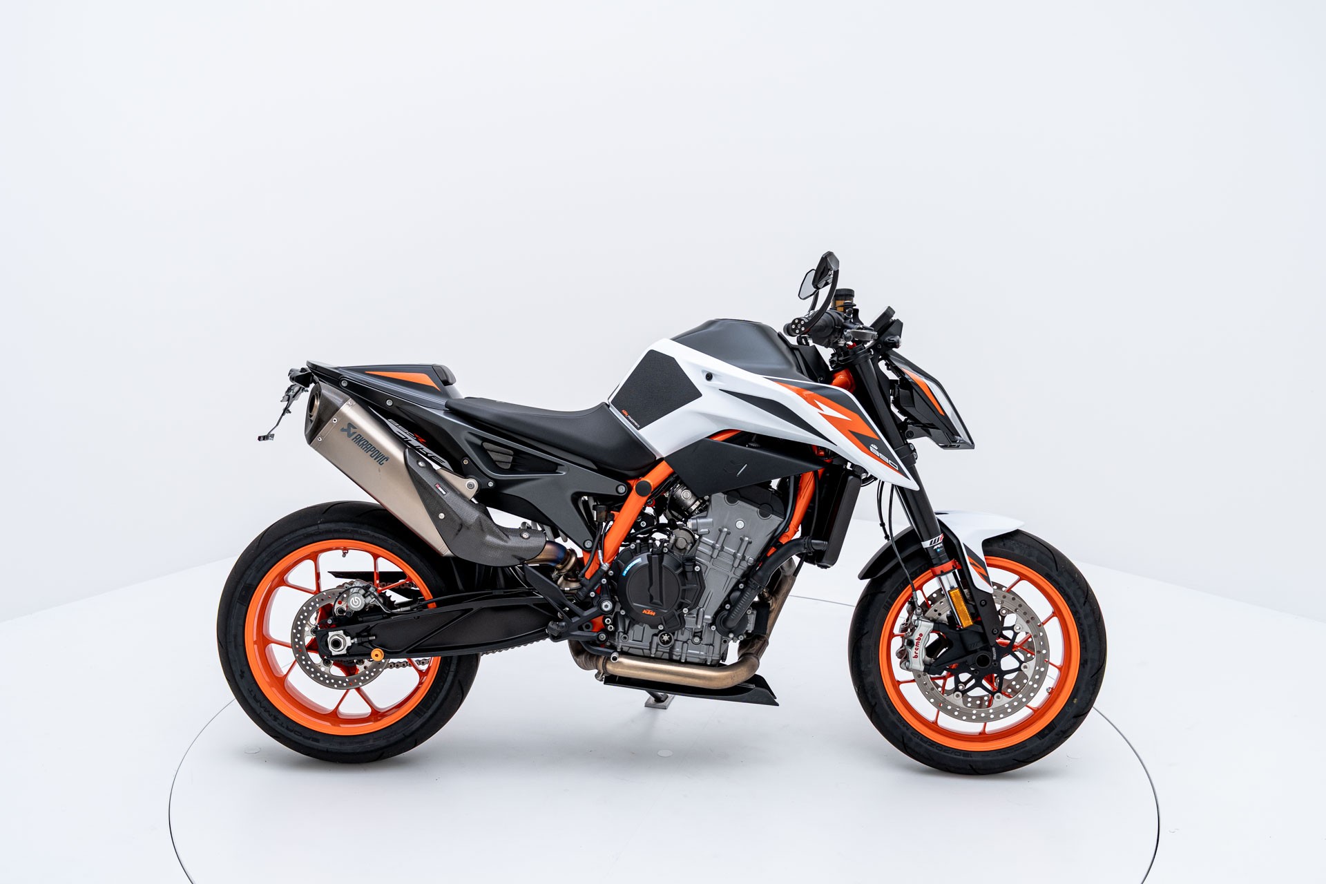 KTM 890 Duke R-image-0