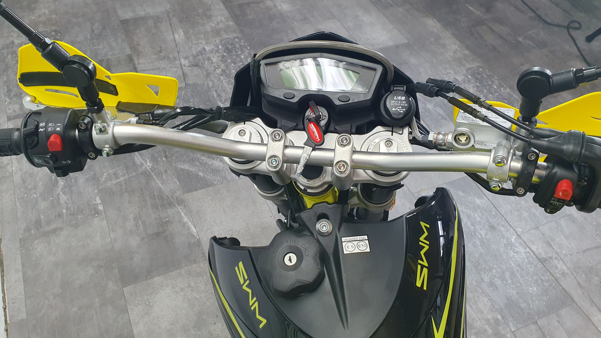 SWM SM 125 R-showroom-element-3