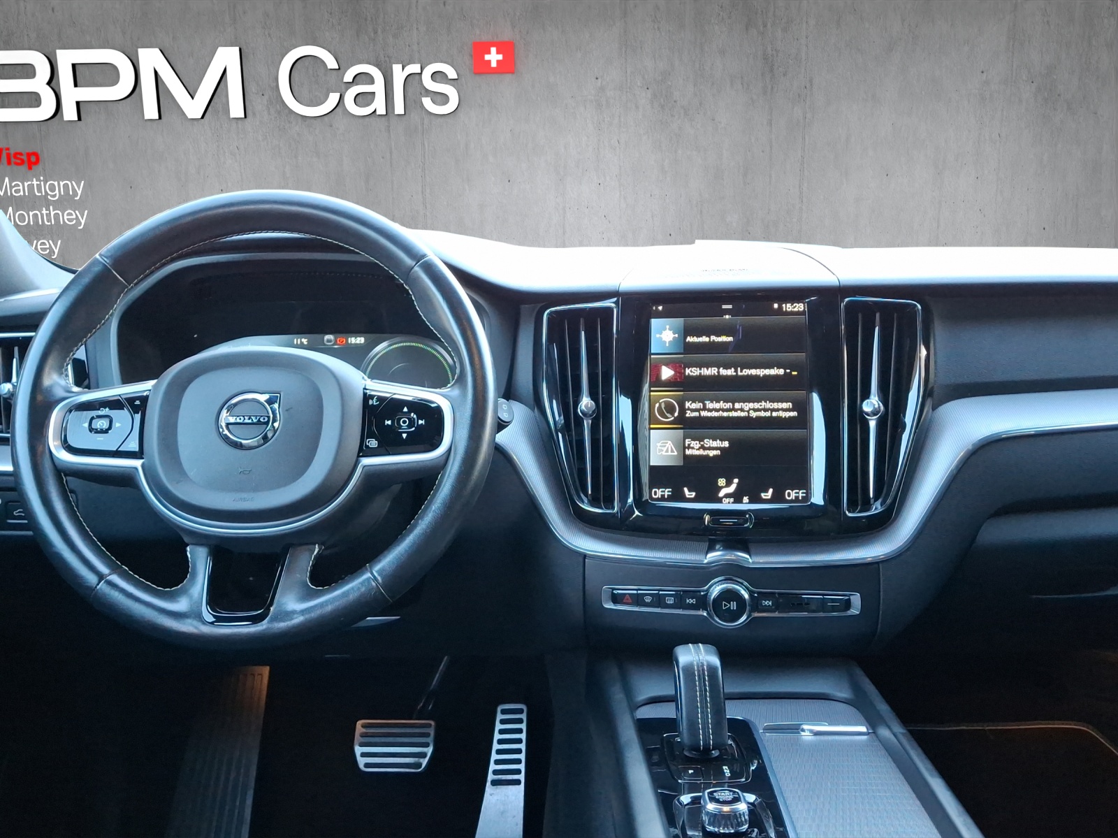 VOLVO XC60 T6 eAWD R-Design Geartronic-image-11