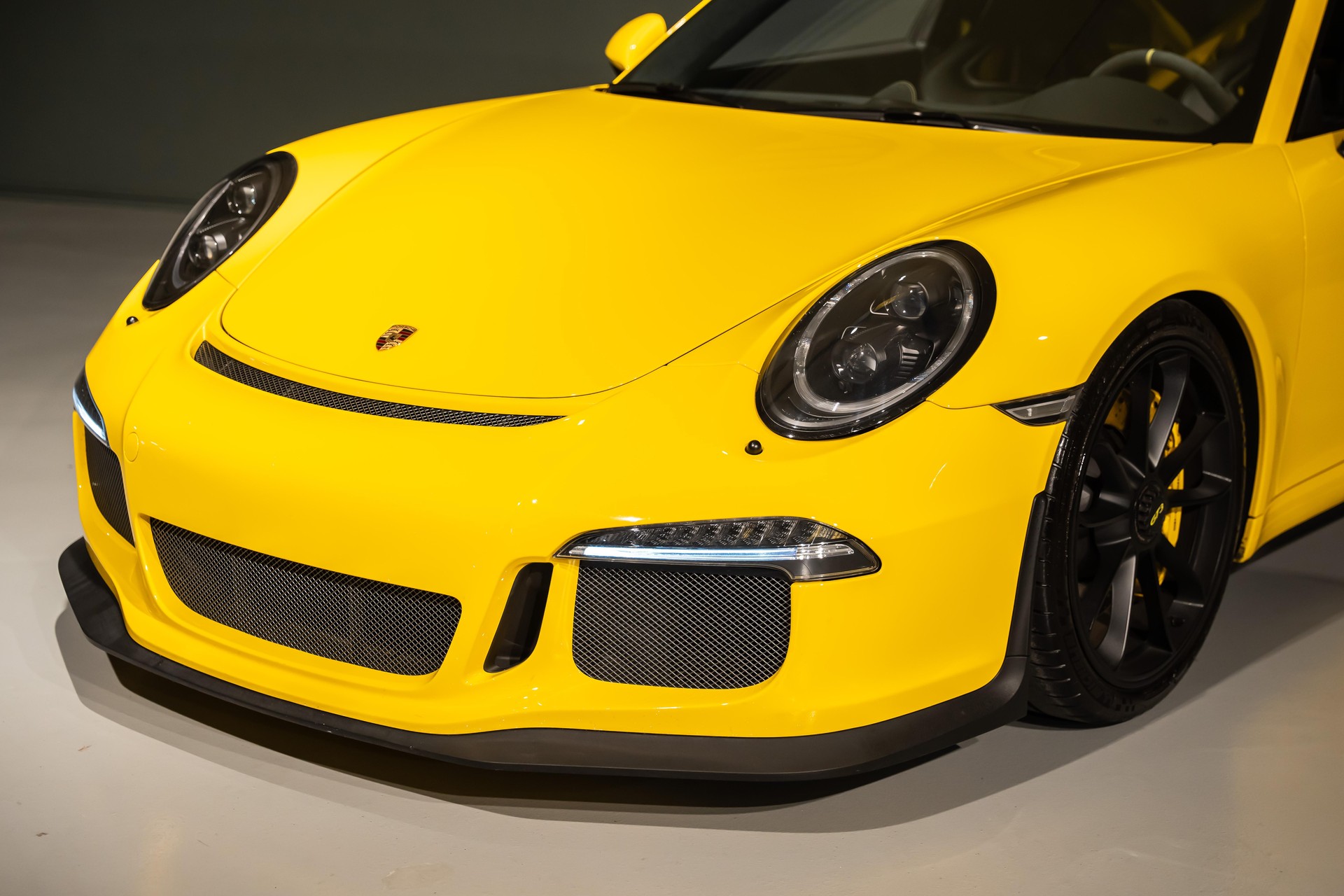 PORSCHE 911 Coupé 3.8 GT3 PDK-showroom-element-3