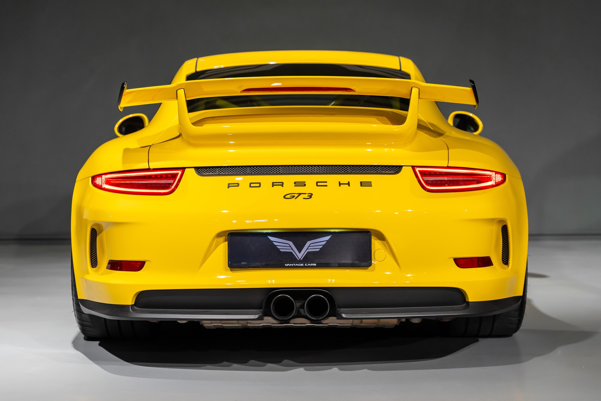 PORSCHE 911 Coupé 3.8 GT3 PDK-image-8