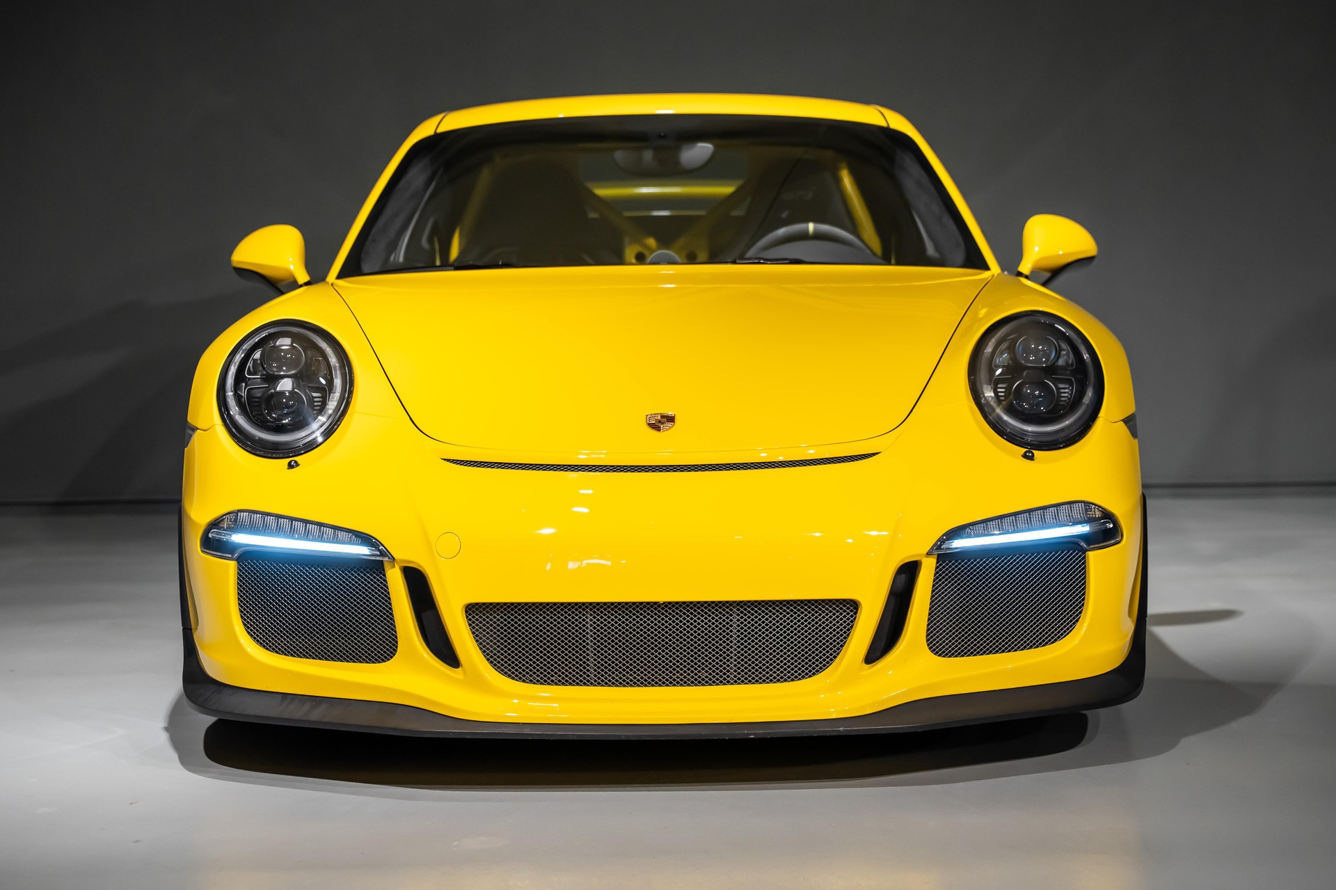 PORSCHE 911 Coupé 3.8 GT3 PDK-image-4