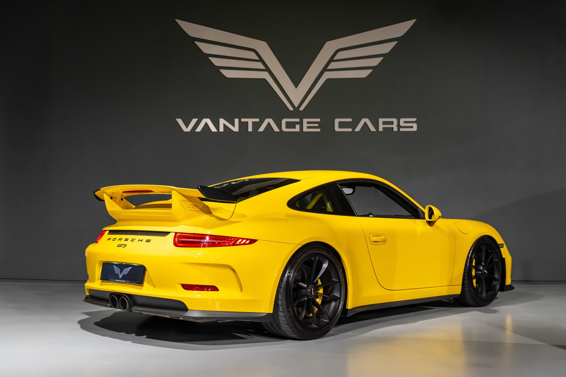 PORSCHE 911 Coupé 3.8 GT3 PDK-showroom-element-2