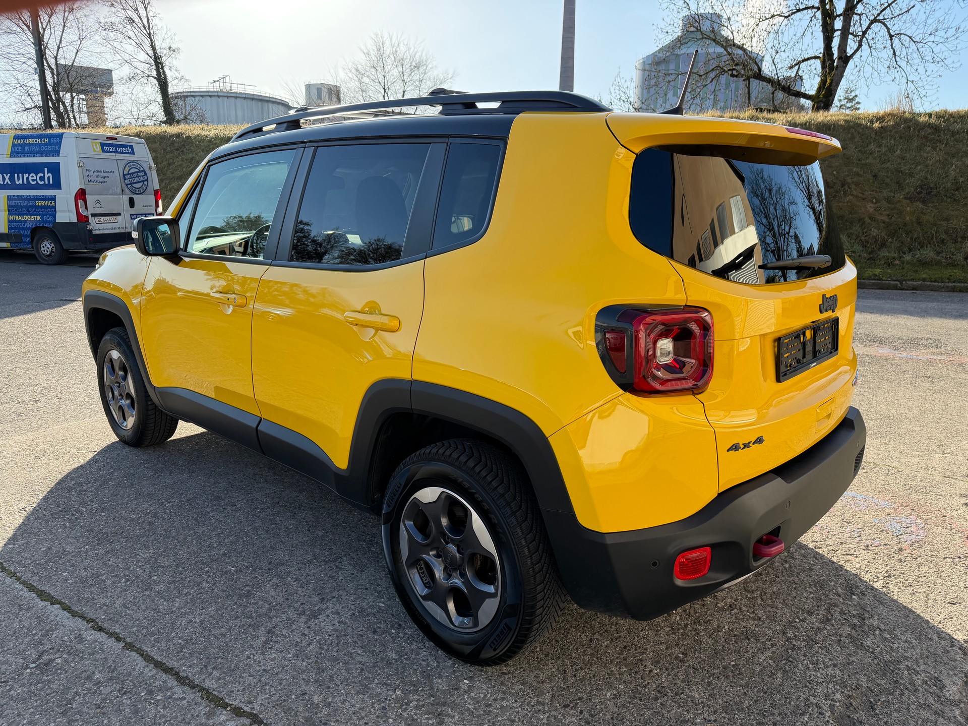 JEEP Renegade 2.0 MJ Trailhawk AWD + Low Range 9ATX-showroom-element-2