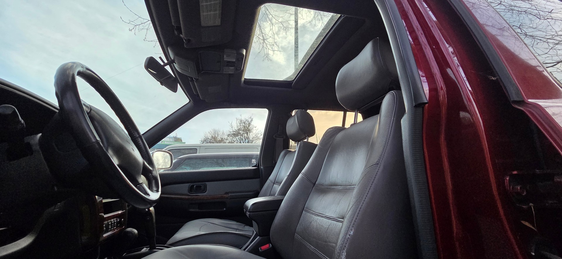 NISSAN Pathfinder 3.3 Exec. V6-image-5