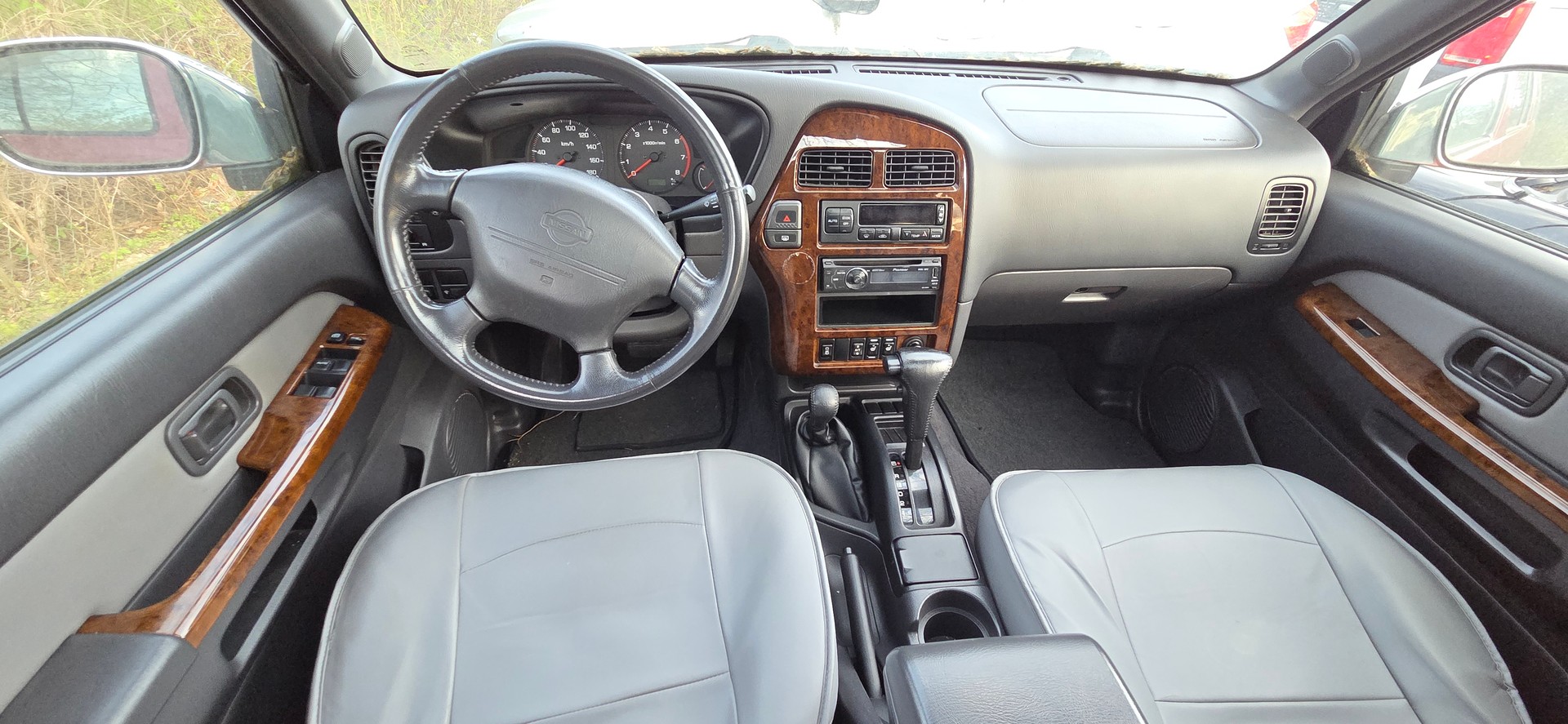 NISSAN Pathfinder 3.3 Exec. V6-image-8