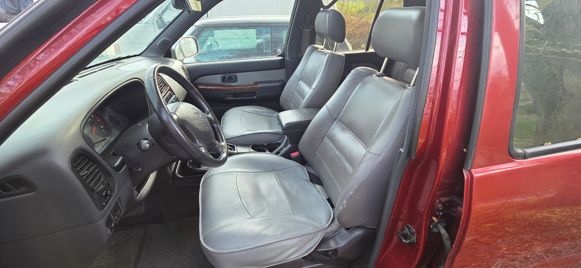 NISSAN Pathfinder 3.3 Exec. V6-image-3