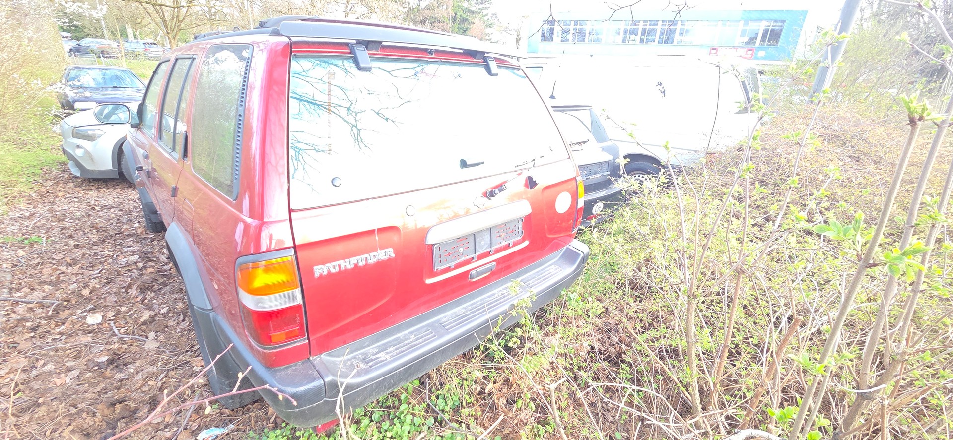 NISSAN Pathfinder 3.3 Exec. V6-image-12
