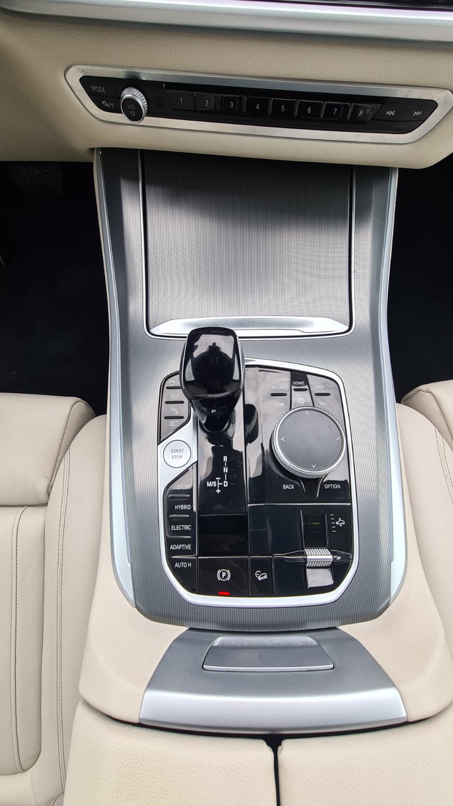 BMW X5 xDrive45e Steptronic ** 394 PS ** Voll-Leder ** Navi ** RF-Kamera 360° ** Abstandsregelsysteme ** Sitzmemory ** Modell 2022-image-11