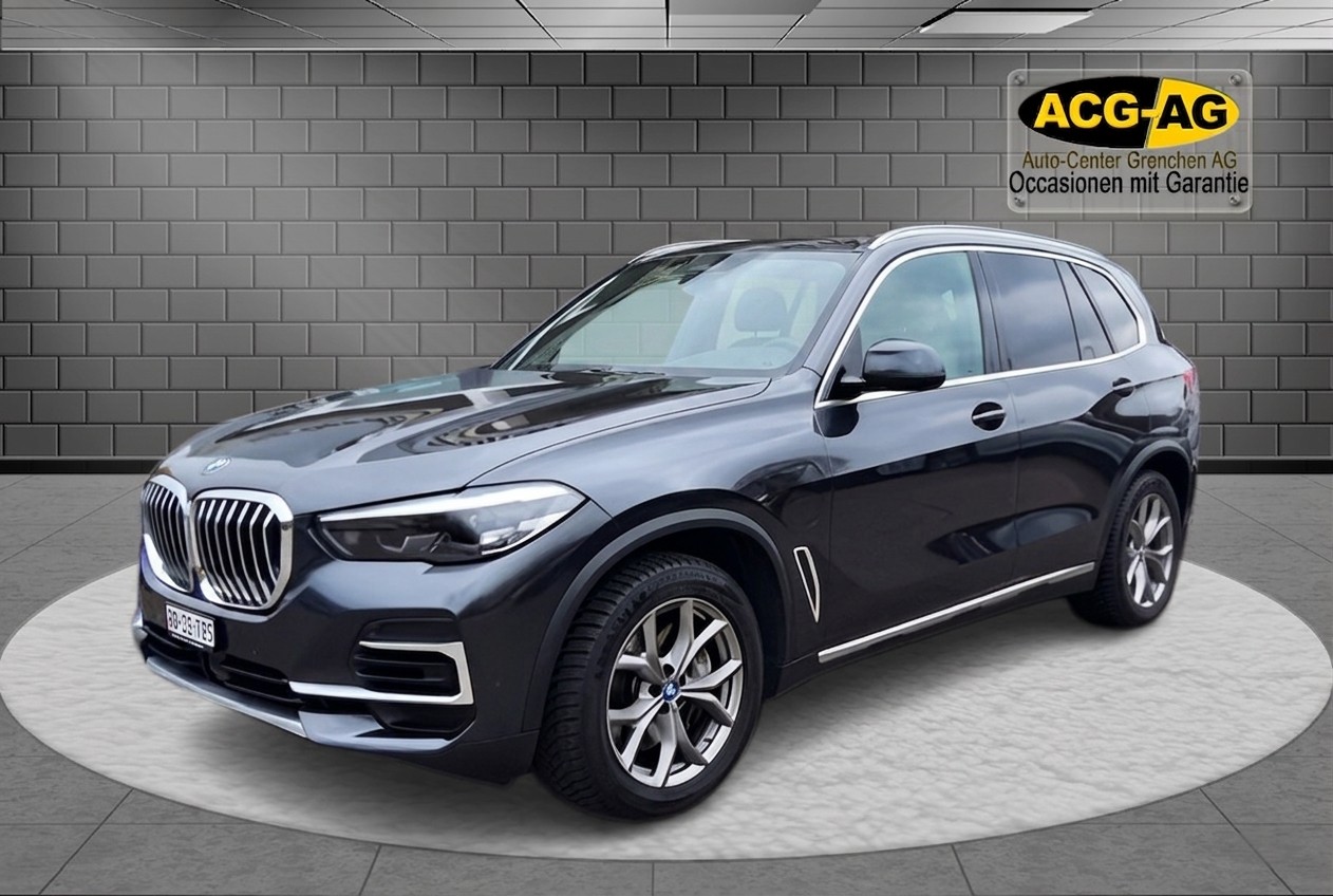 BMW X5 xDrive45e Steptronic ** 394 PS ** Voll-Leder ** Navi ** RF-Kamera 360° ** Abstandsregelsysteme ** Sitzmemory ** Modell 2022-showroom-element-2
