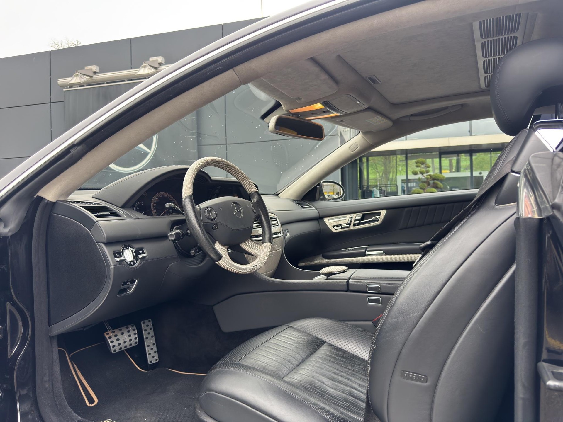 MERCEDES-BENZ CL 600 V12 Coupé-image-22