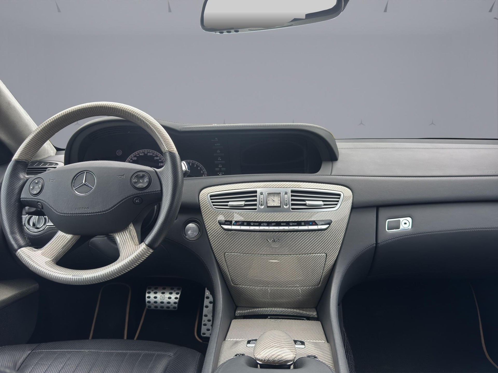 MERCEDES-BENZ CL 600 V12 Coupé-image-12