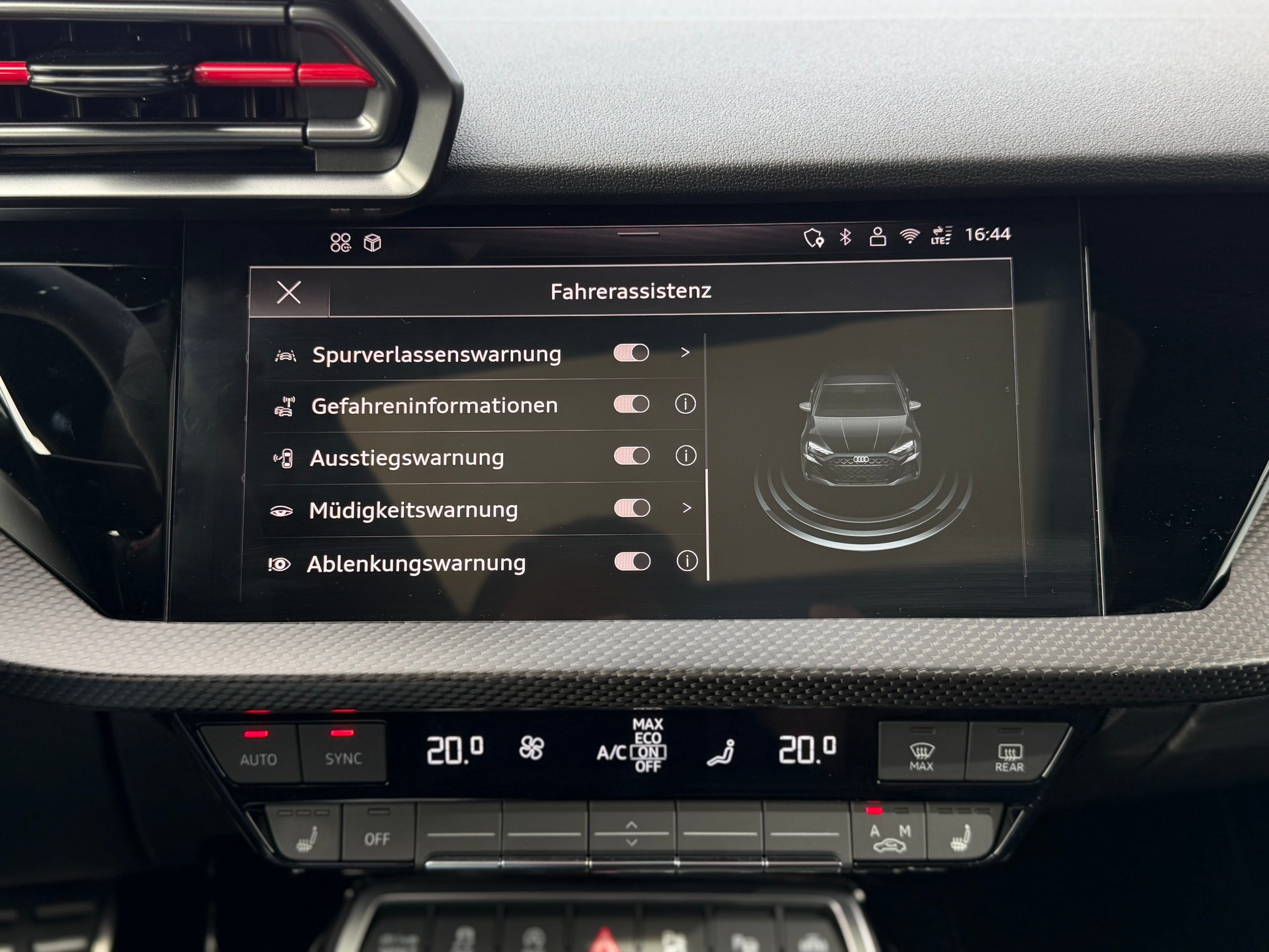 AUDI RS3 Sportback 2.5 TSI quattro S-tronic *CH FAHRZEUG*-image-21