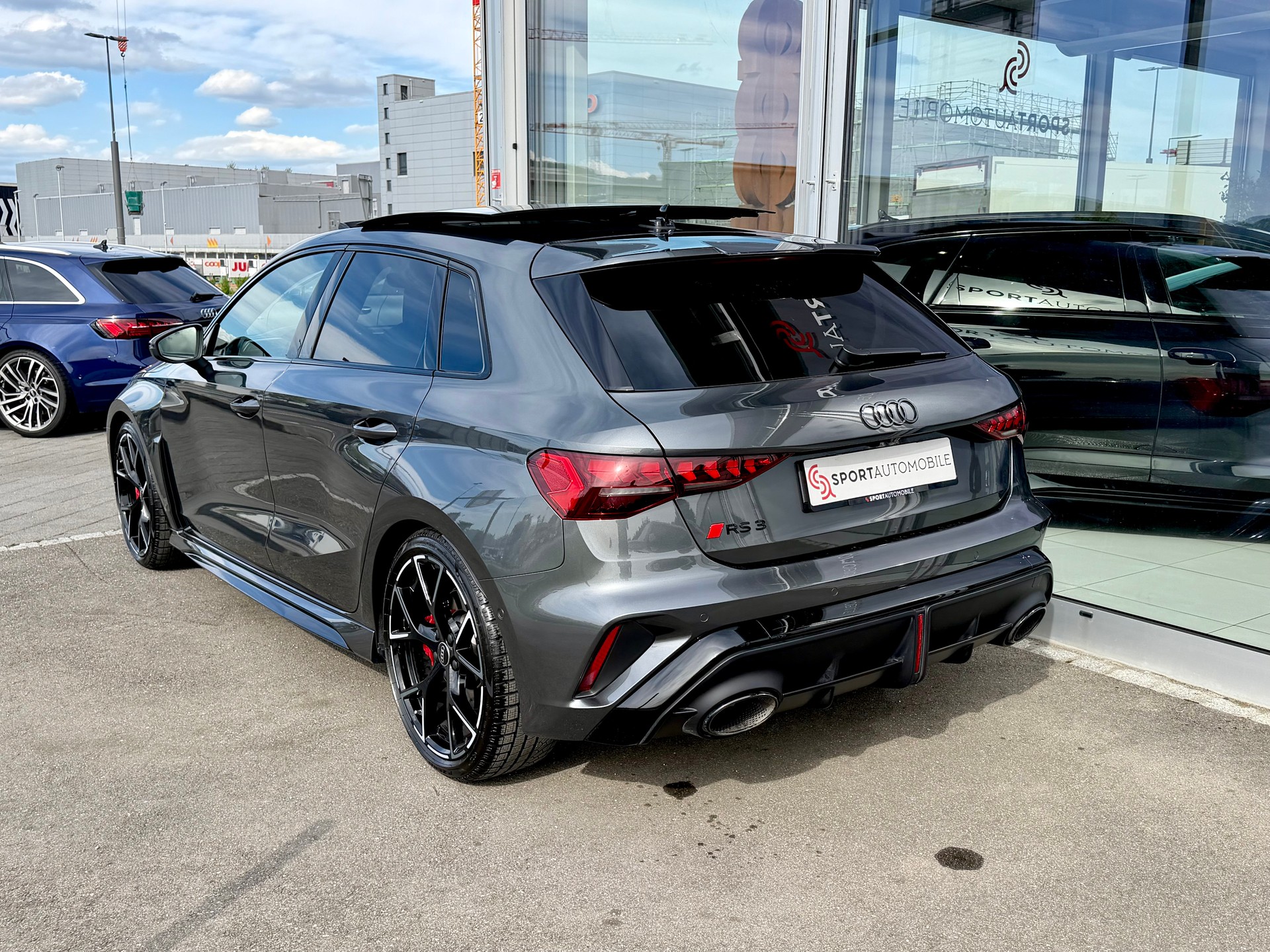 AUDI RS3 Sportback 2.5 TSI quattro S-tronic *CH FAHRZEUG*-image-9