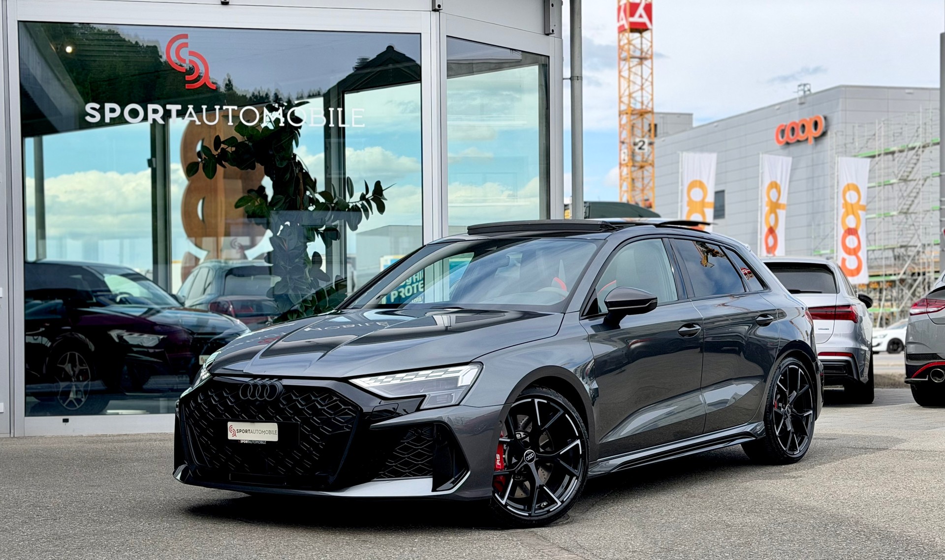 AUDI RS3 Sportback 2.5 TSI quattro S-tronic *CH FAHRZEUG*