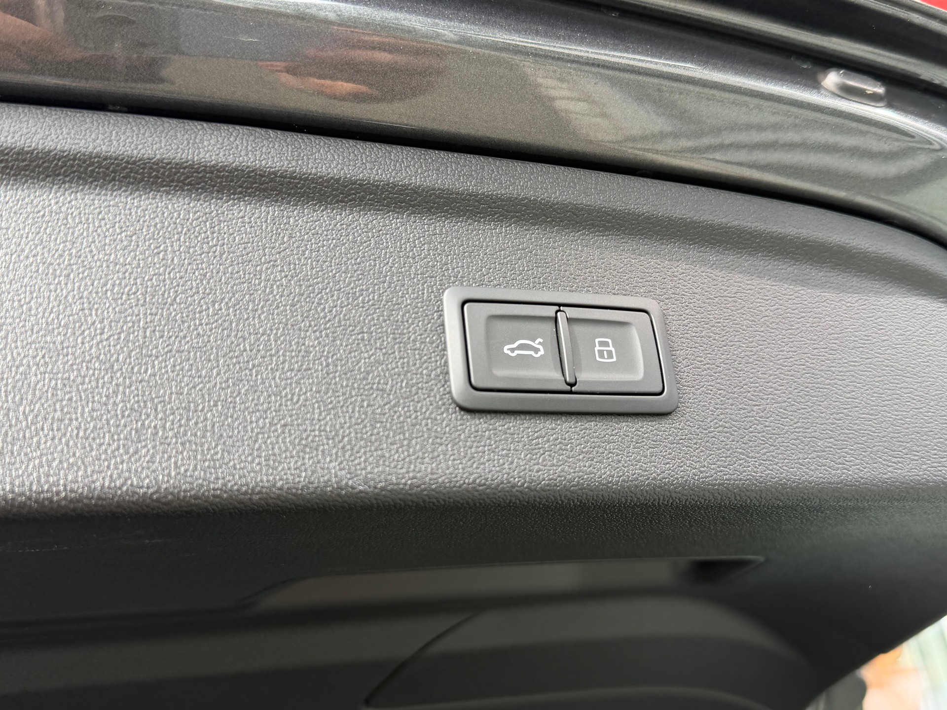 AUDI RS3 Sportback 2.5 TSI quattro S-tronic *CH FAHRZEUG*-image-11