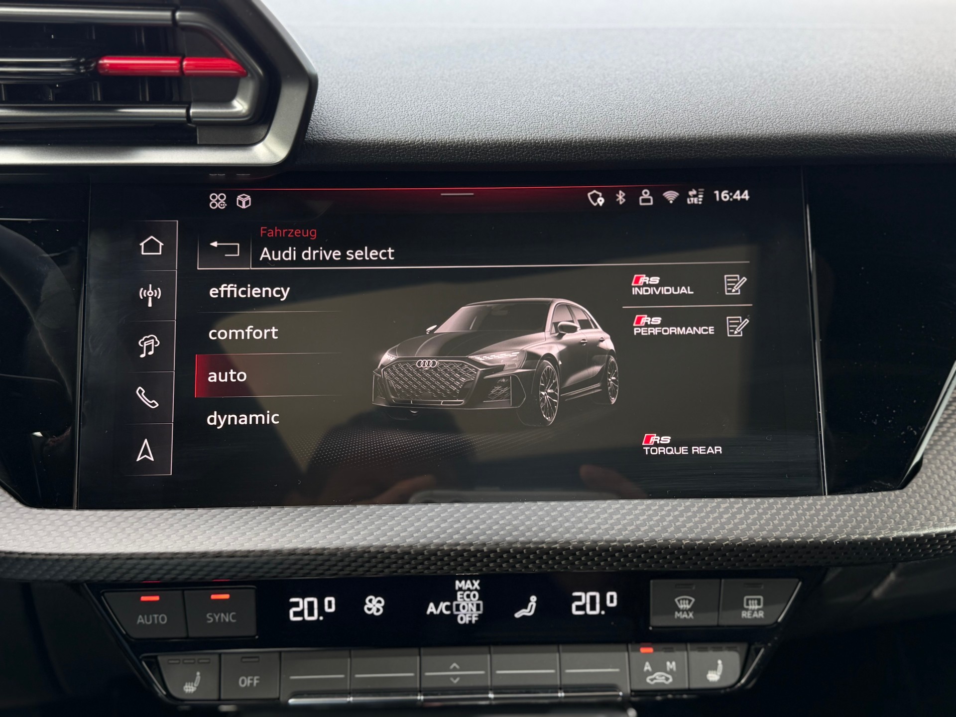 AUDI RS3 Sportback 2.5 TSI quattro S-tronic *CH FAHRZEUG*-image-23
