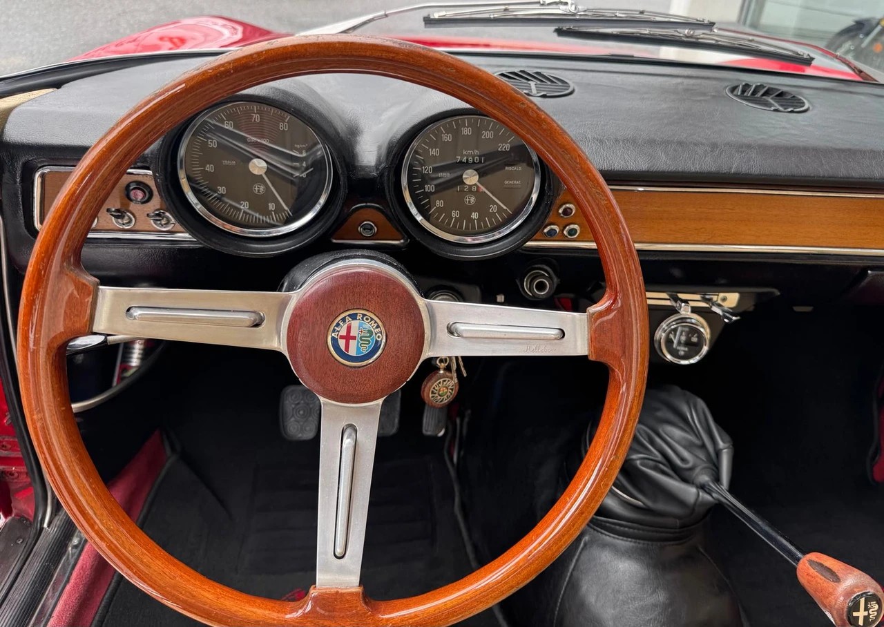 ALFA ROMEO GT 1600 Junior-image-11