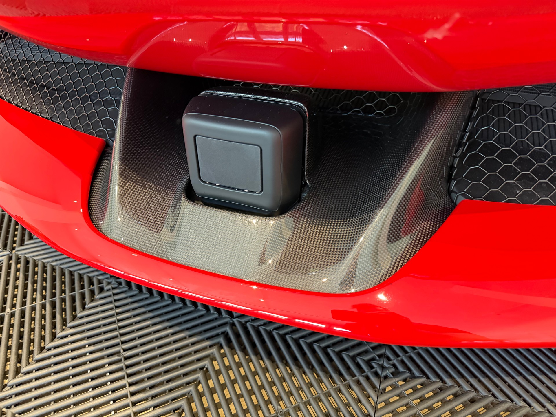 FERRARI SF90 Spider-image-11